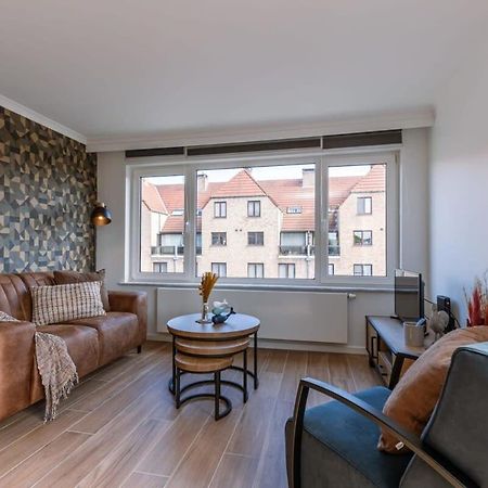 Huswell - Cosy Apartment With Vintage Interior De Haan Exterior photo